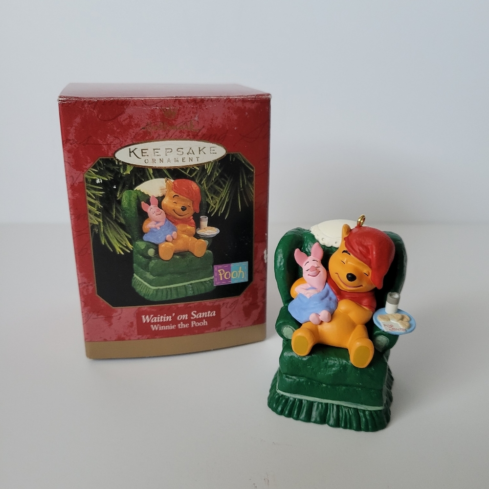 Hallmark Waitin' on Santa Winnie the Pooh & Piglet Keepsake Christmas Ornament